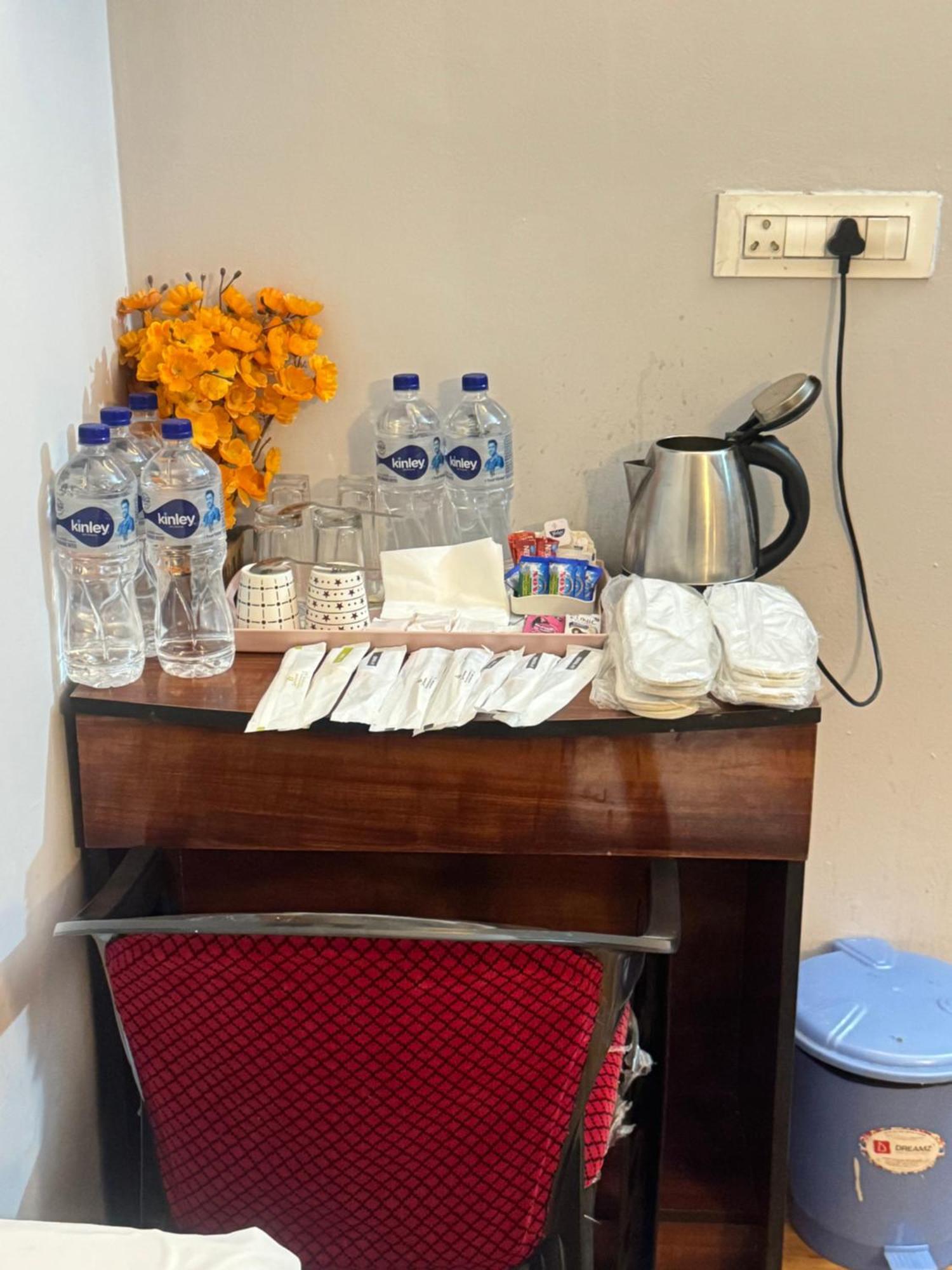 Vrindāvan Pearl Suites At Omex Entrenity מראה חיצוני תמונה